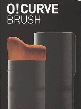 Cailyn Cosmetics O! Curve Foundation Makeup Face Brush - Flawlessly Blending